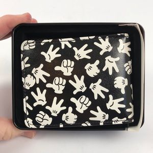 Disney Buckle Down Mickey Mouse Hands Wallet New